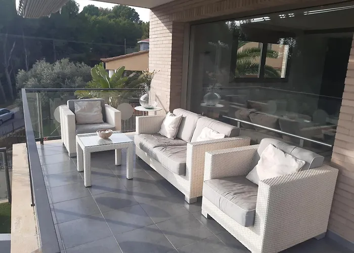 Con Piscina Privada, 2 Jacuzzis Y Barbacoa