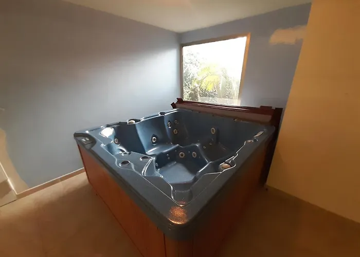 Con Piscina Privada, 2 Jacuzzis Y Barbacoa *