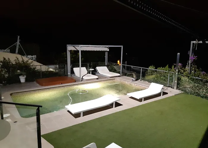 Con Piscina Privada, 2 Jacuzzis Y Barbacoa Villa Benicàssim